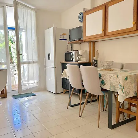 Cosy Avec Terrasse A 100m De La - 4 Couchages, Parking, Animaux Acceptes - Fr-1-251-572 Апартаменти Ле-Лаванду