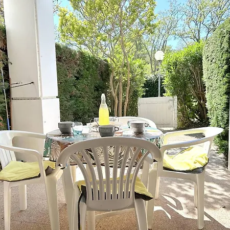 Апартаменти Cosy Avec Terrasse A 100m De La - 4 Couchages, Parking, Animaux Acceptes - Fr-1-251-572 Ле-Лаванду
