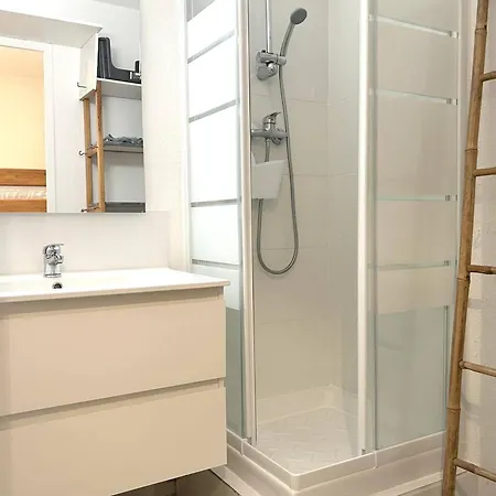 Апартаменти Cosy Avec Terrasse A 100m De La - 4 Couchages, Parking, Animaux Acceptes - Fr-1-251-572 *