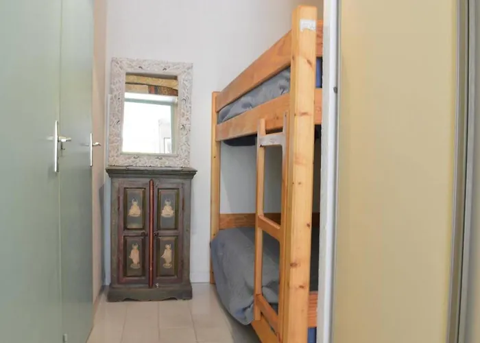 Cosy Avec Terrasse A 100m De La - 4 Couchages, Parking, Animaux Acceptes - Fr-1-251-572 Apartment